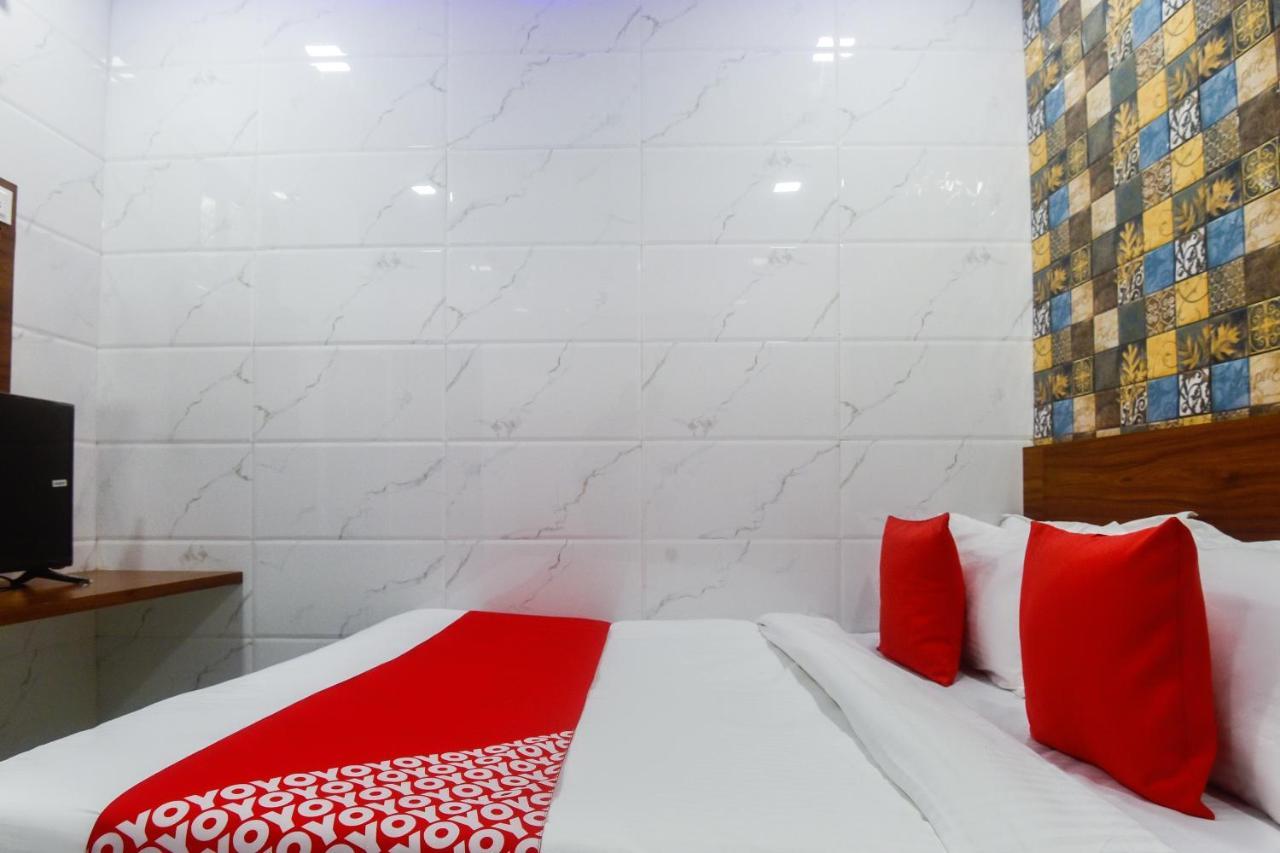 Oyo 63295 T Junction Residency Hotel Mumbai Exterior foto