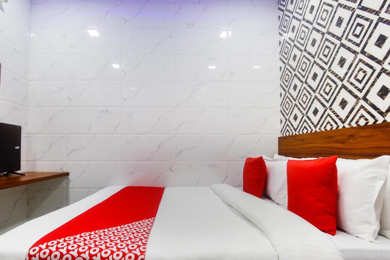 Oyo 63295 T Junction Residency Hotel Mumbai Exterior foto