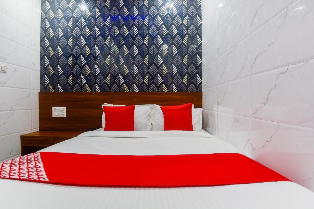 Oyo 63295 T Junction Residency Hotel Mumbai Exterior foto
